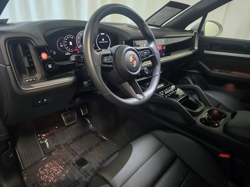 2025 Porsche 9Y0/9Y3 Cayenne - Image 5 of 20