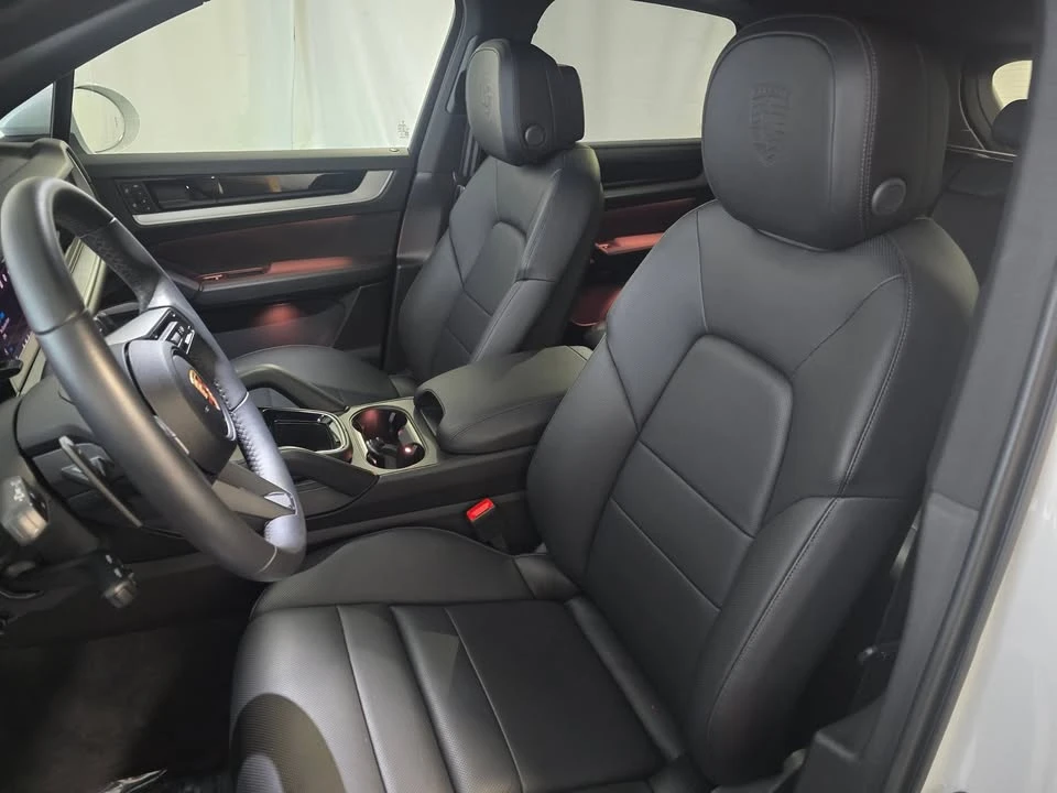 2025 Porsche 9Y0/9Y3 Cayenne - Image 6 of 20