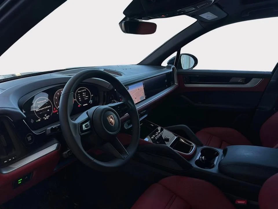 2025 Porsche 9Y0/9Y3 Cayenne - Image 4 of 4