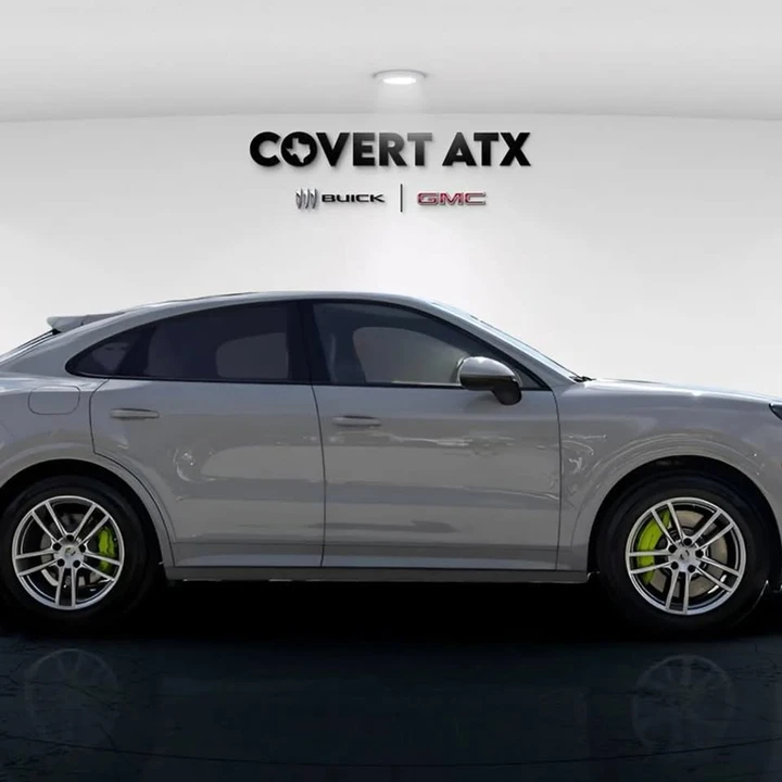 2025 Porsche 9Y0/9Y3 Cayenne - Image 9 of 17