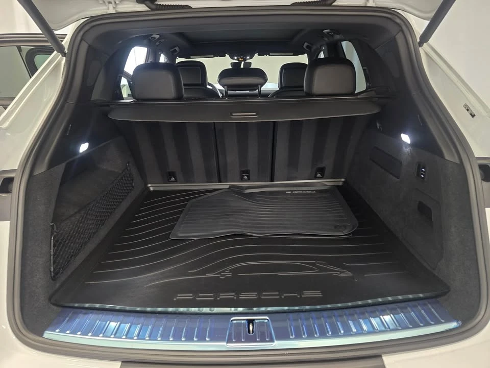 2025 Porsche 9Y0/9Y3 Cayenne - Image 13 of 20