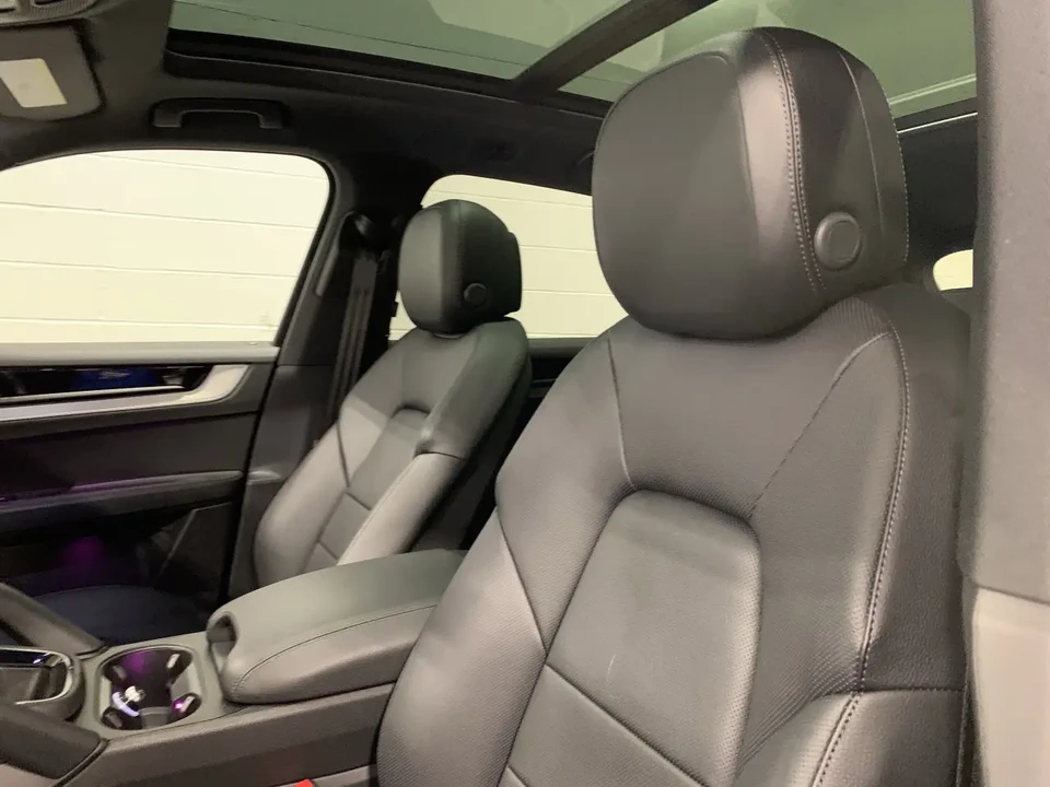 2025 Porsche 9Y0/9Y3 Cayenne - Image 5 of 13