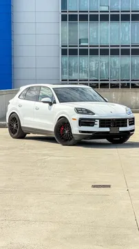 2025 Porsche Cayenne S AWD