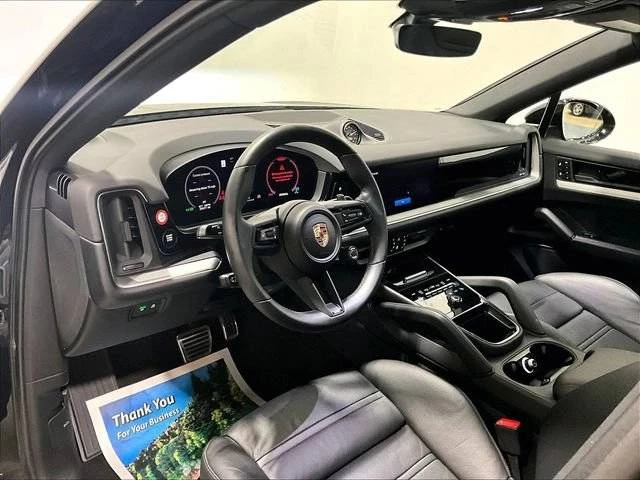 2025 Porsche 9Y0/9Y3 Cayenne Coupe - Image 4 of 5