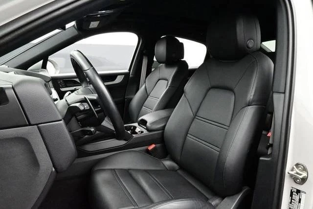 2025 Porsche 9Y0/9Y3 Cayenne Coupe - Image 5 of 5
