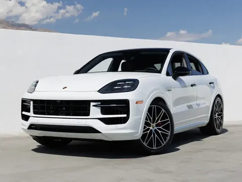 2025 Porsche Cayenne S E-Hybrid Coupe