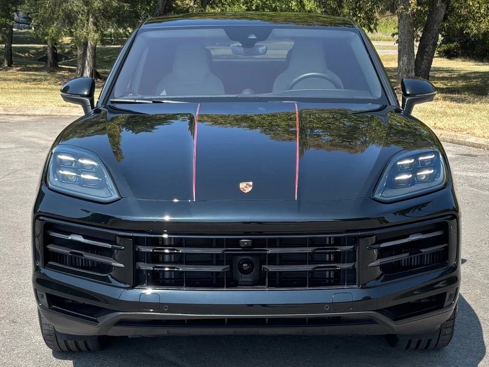 2025 Porsche Cayenne - Image 6 of 31