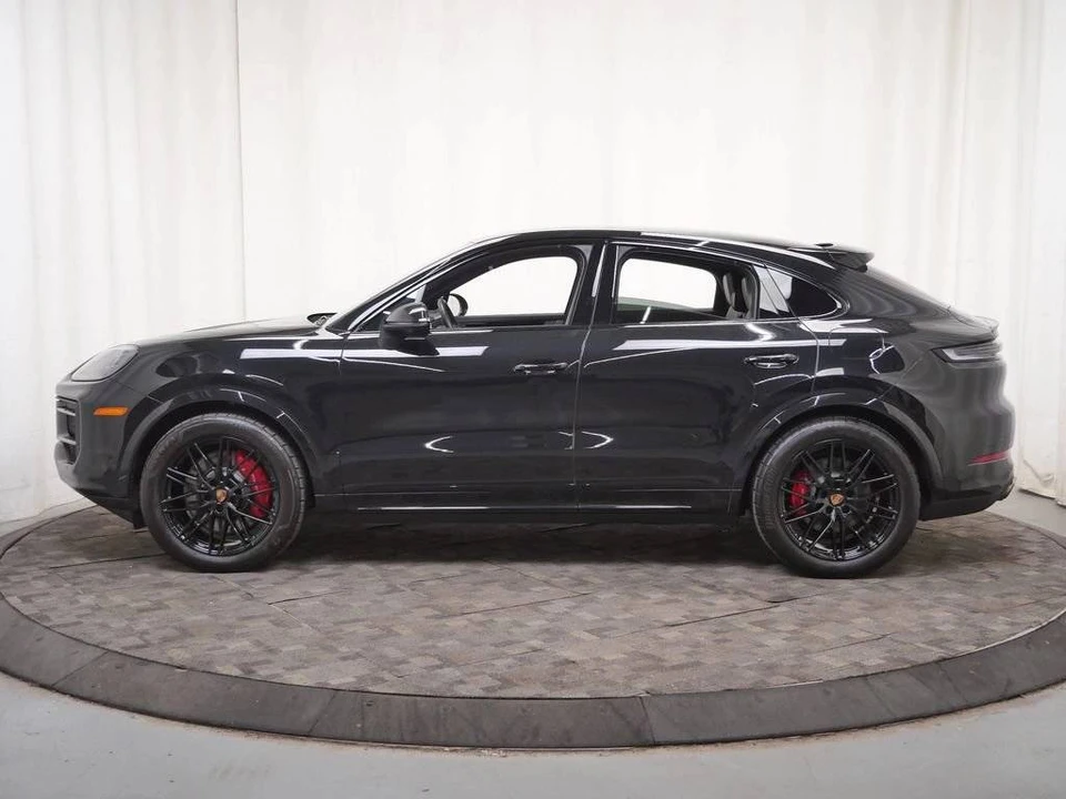 2025 Porsche 9Y0/9Y3 Cayenne Coupe - Image 2 of 5