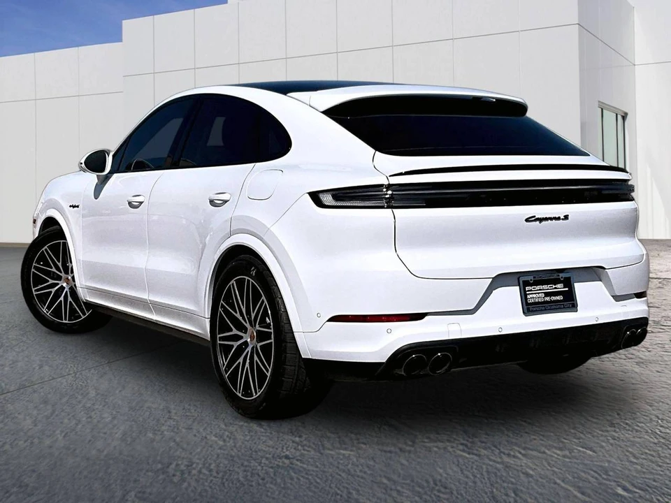 2025 Porsche 9Y0/9Y3 Cayenne Coupe - Image 3 of 5