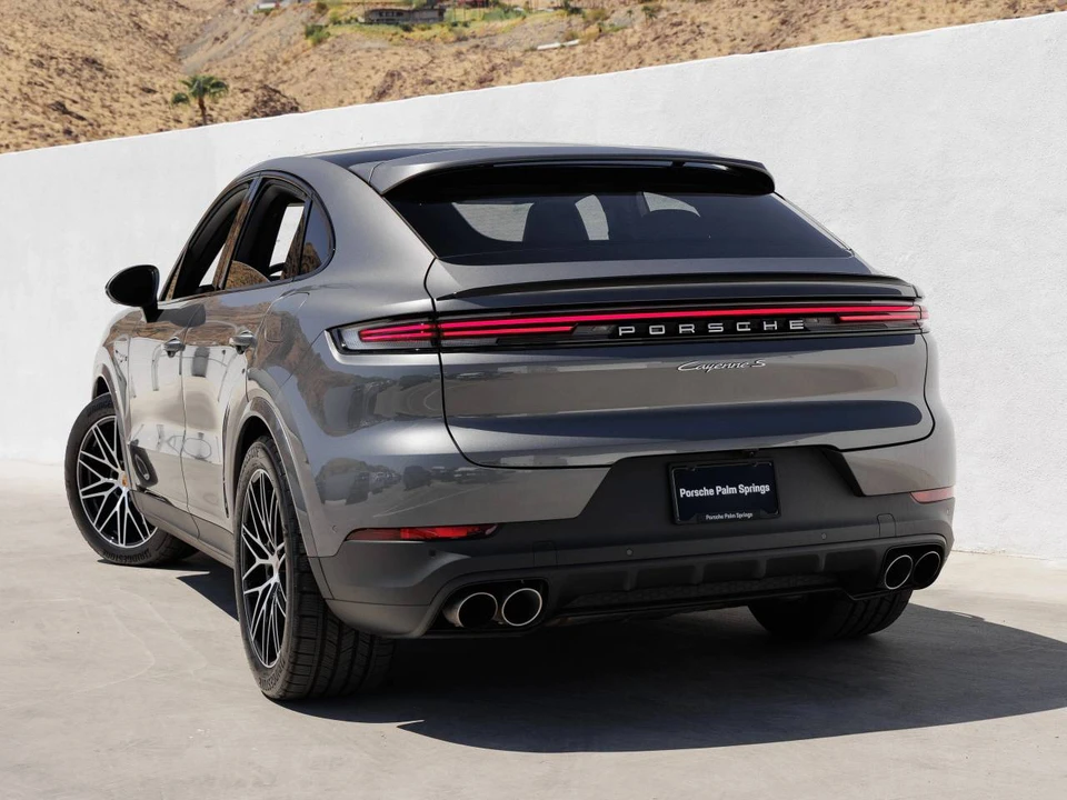 2025 Porsche 9Y0/9Y3 Cayenne Coupe - Image 3 of 4