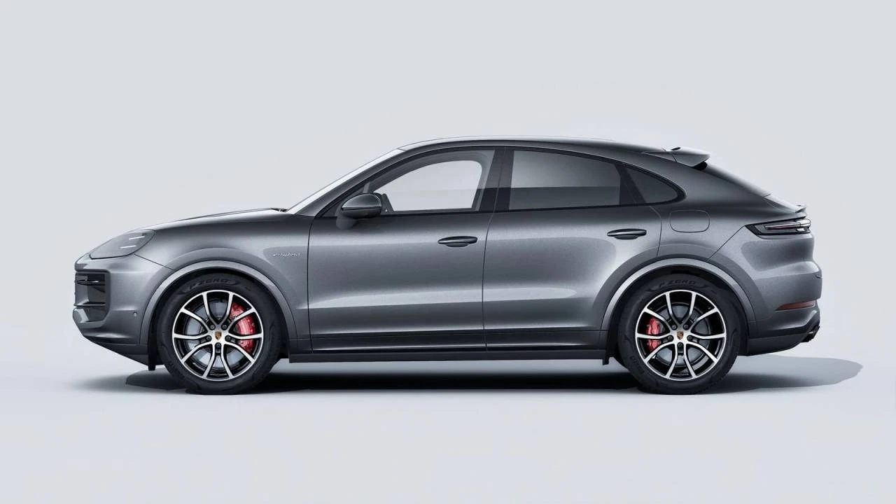 2025 Porsche 9Y0/9Y3 Cayenne Coupe - Image 2 of 4