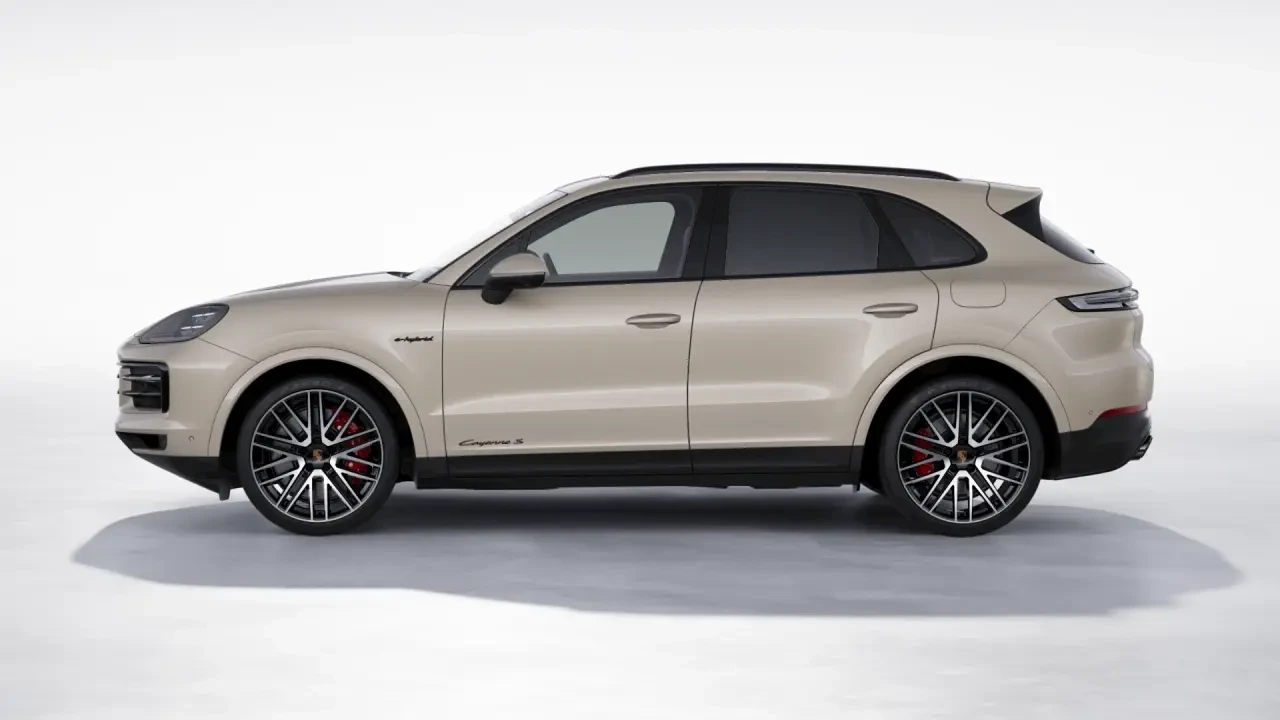 2025 Porsche 9Y0/9Y3 Cayenne S - Image 16 of 31