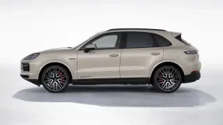 2025 Porsche 9Y0/9Y3 Cayenne S - Image 13 of 31