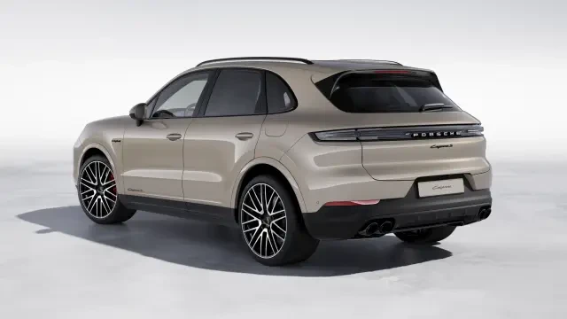 2025 Porsche 9Y0/9Y3 Cayenne S - Image 22 of 31