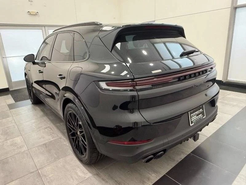 2025 Porsche Cayenne - Image 3 of 5