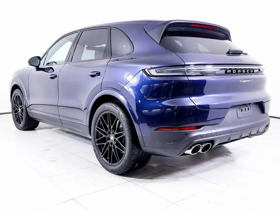 2025 Porsche 9Y0/9Y3 Cayenne S - Image 3 of 6