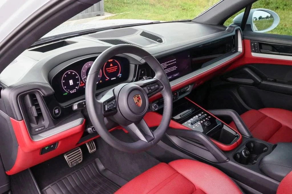 2025 Porsche 9Y0/9Y3 Cayenne S - Image 4 of 5