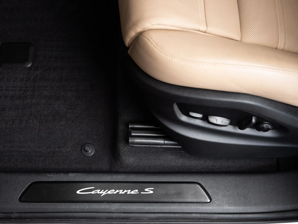 2025 Porsche 9Y0/9Y3 Cayenne S - Image 22 of 31