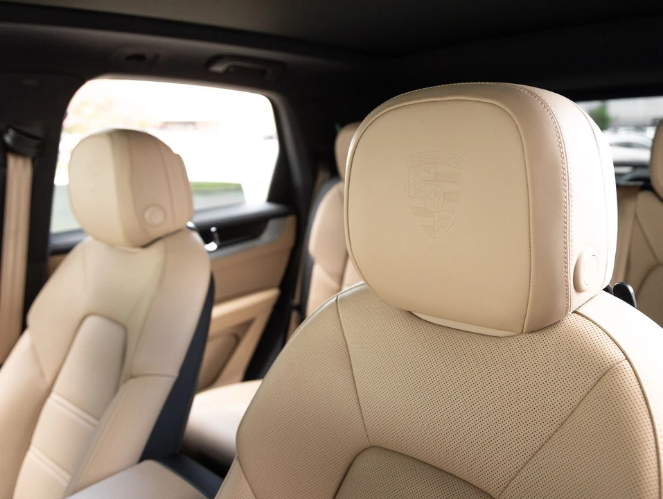 2025 Porsche 9Y0/9Y3 Cayenne S - Image 24 of 31