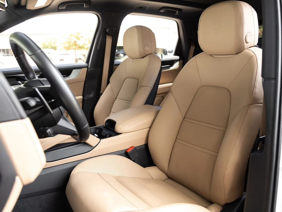 2025 Porsche 9Y0/9Y3 Cayenne S - Image 4 of 31