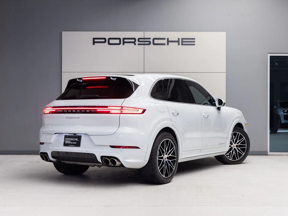 2025 Porsche 9Y0/9Y3 Cayenne S - Image 7 of 31