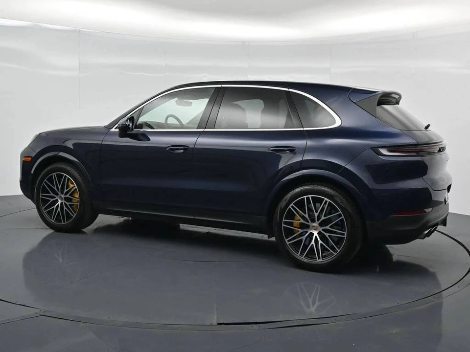 2025 Porsche 9Y0/9Y3 Cayenne S - Image 3 of 4