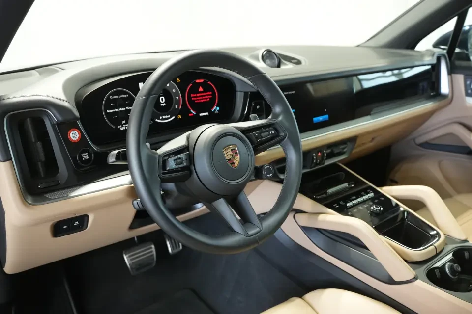 2025 Porsche 9Y0/9Y3 Cayenne S - Image 31 of 31