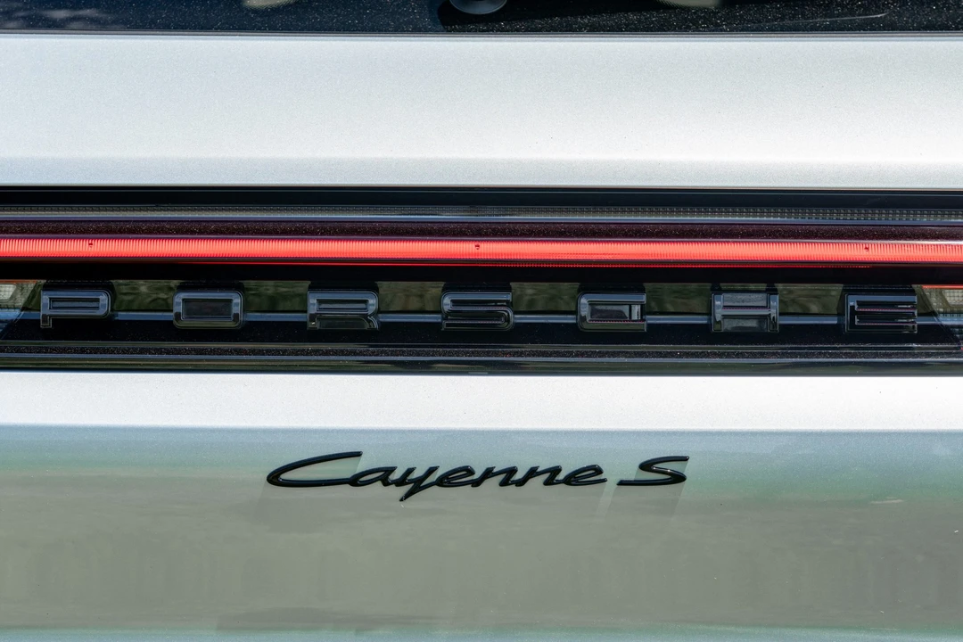 2025 Porsche 9Y0/9Y3 Cayenne S - Image 27 of 31