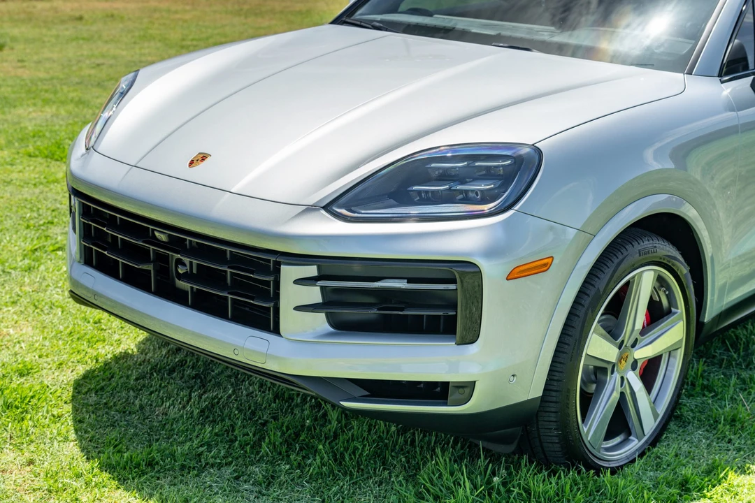 2025 Porsche 9Y0/9Y3 Cayenne S - Image 15 of 31