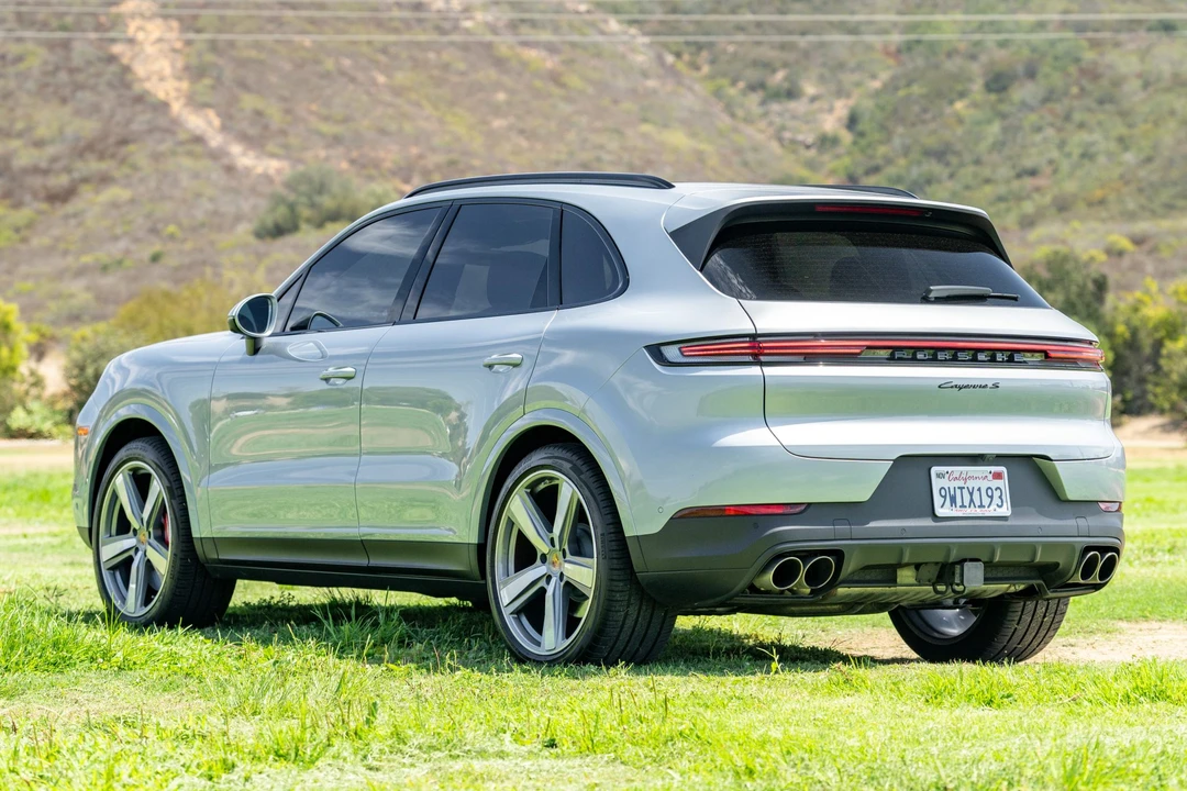 2025 Porsche 9Y0/9Y3 Cayenne S - Image 7 of 31
