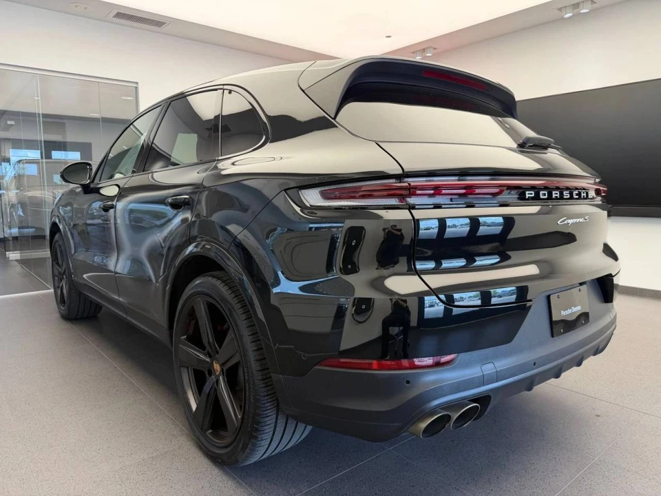 2025 Porsche 9Y0/9Y3 Cayenne S - Image 3 of 4
