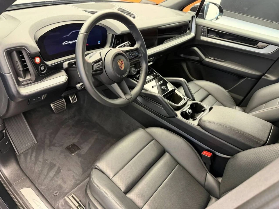 2025 Porsche 9Y0/9Y3 Cayenne S - Image 4 of 4