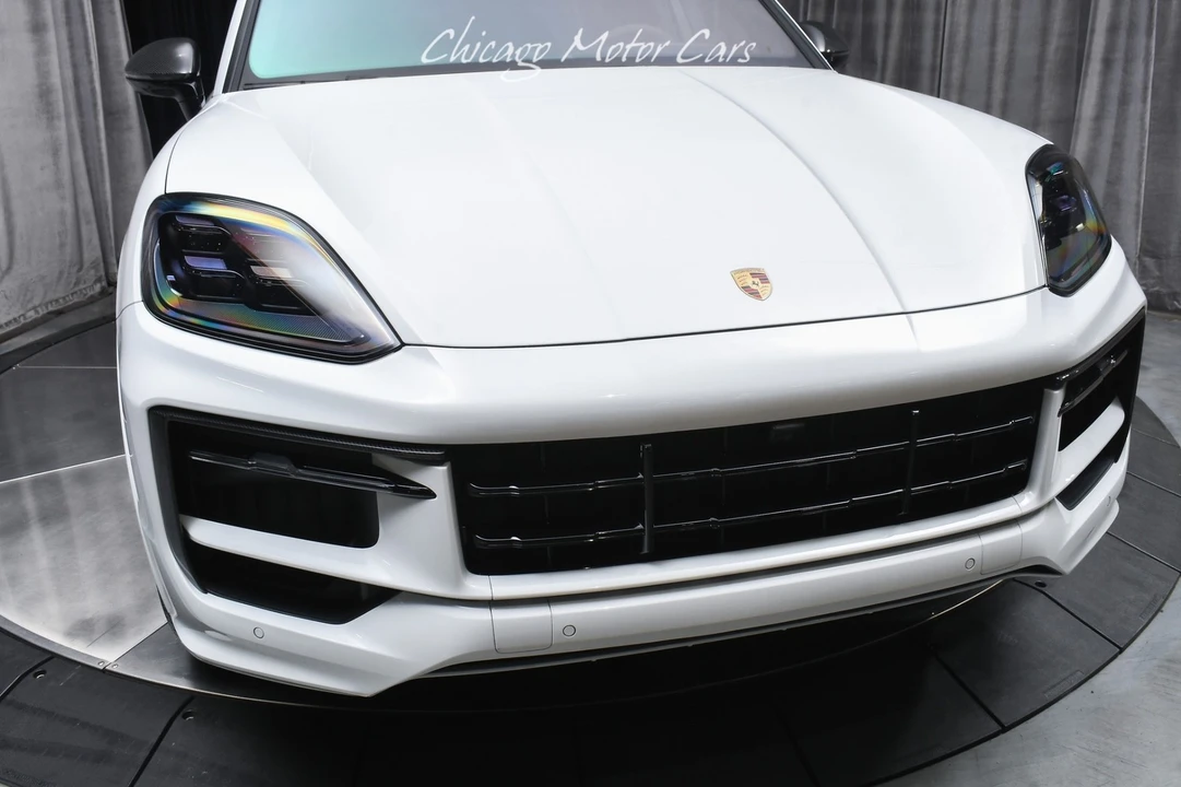 2025 Porsche 9Y0/9Y3 Cayenne - Image 29 of 31
