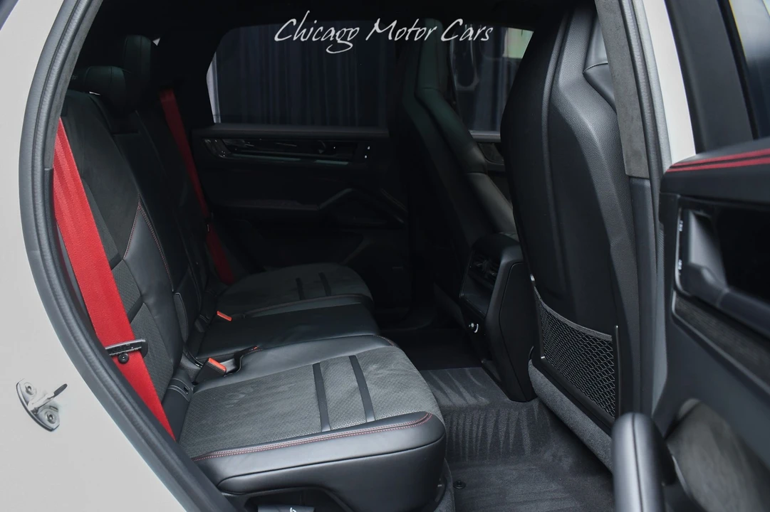 2025 Porsche 9Y0/9Y3 Cayenne - Image 26 of 31