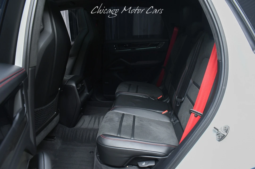 2025 Porsche 9Y0/9Y3 Cayenne - Image 24 of 31