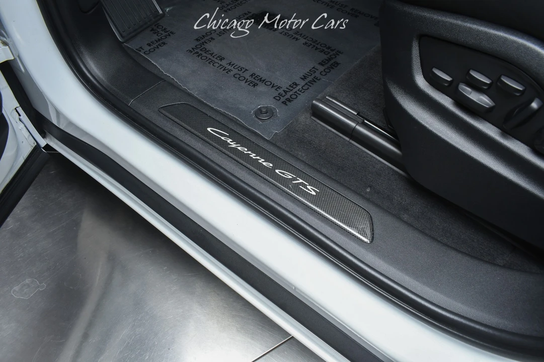 2025 Porsche 9Y0/9Y3 Cayenne - Image 13 of 31