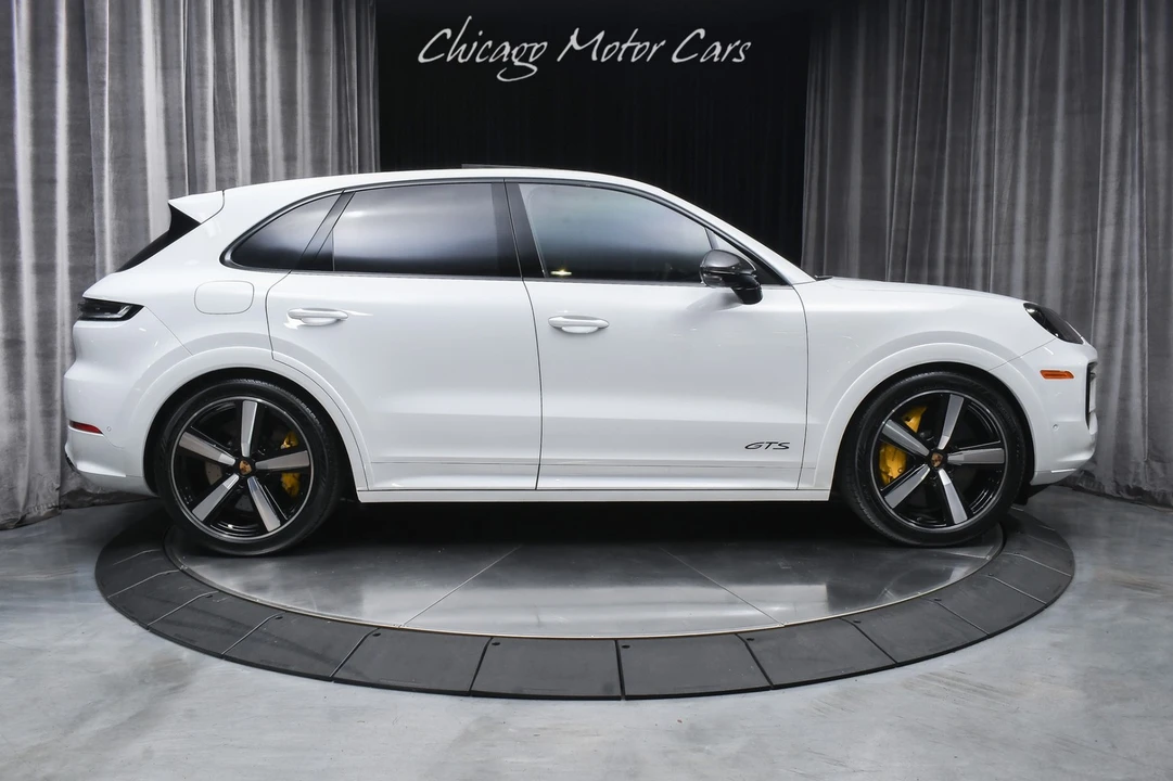 2025 Porsche 9Y0/9Y3 Cayenne - Image 6 of 31