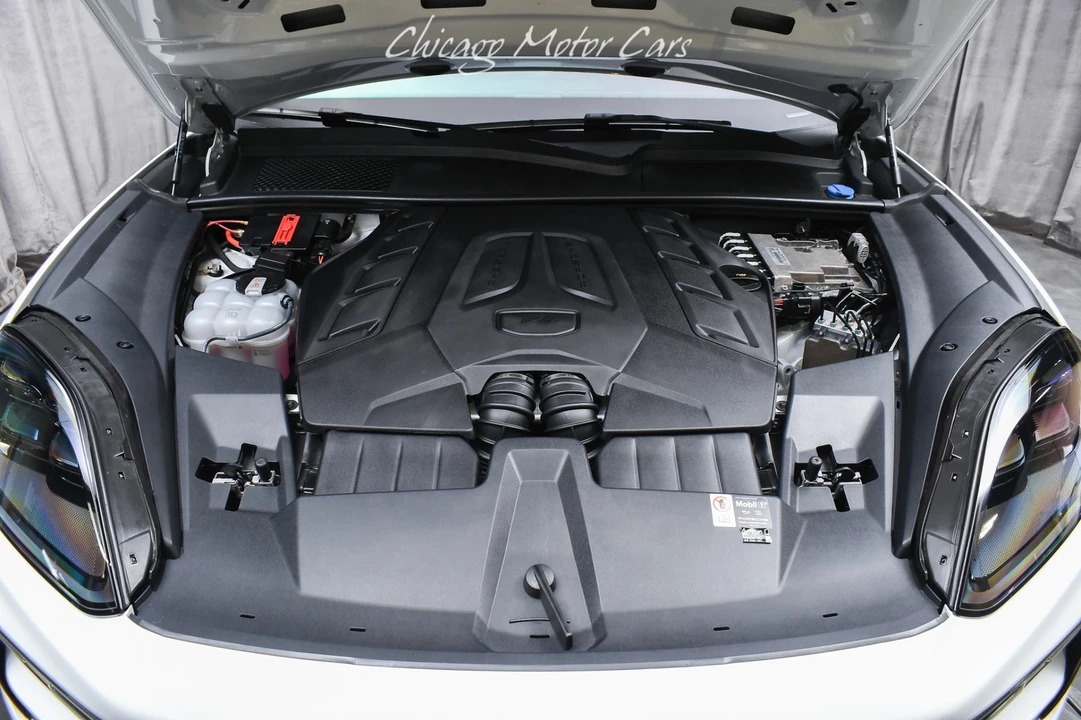 2025 Porsche 9Y0/9Y3 Cayenne - Image 30 of 31
