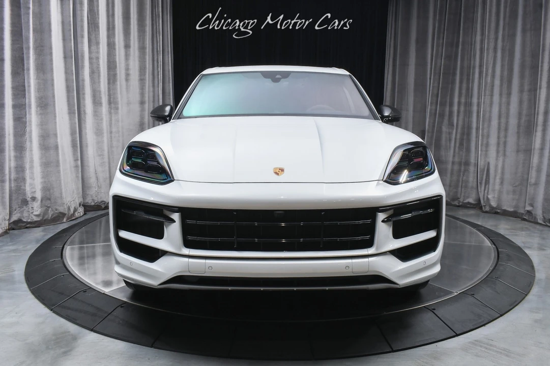 2025 Porsche 9Y0/9Y3 Cayenne - Image 7 of 31