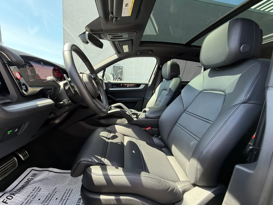 2025 Porsche 9Y0/9Y3 Cayenne - Image 5 of 31
