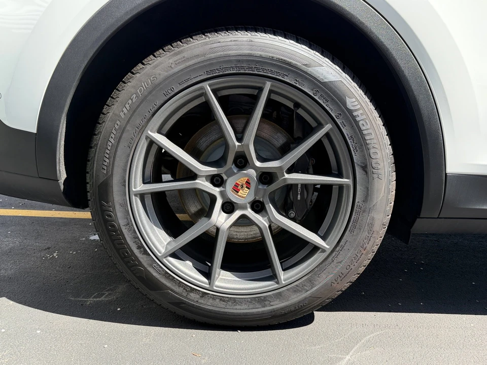 2025 Porsche 9Y0/9Y3 Cayenne - Image 9 of 31