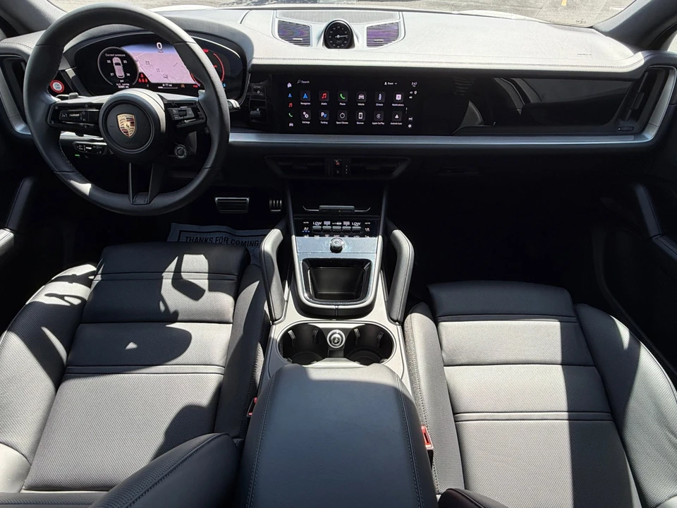2025 Porsche 9Y0/9Y3 Cayenne - Image 15 of 31