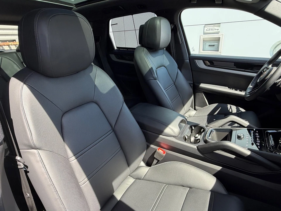 2025 Porsche 9Y0/9Y3 Cayenne - Image 23 of 31