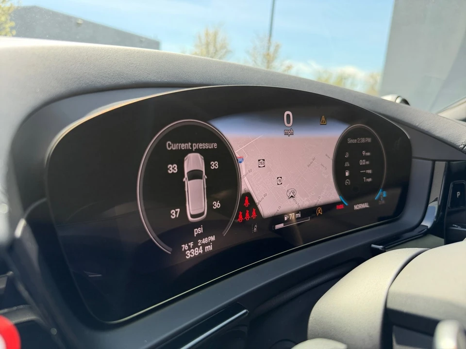 2025 Porsche 9Y0/9Y3 Cayenne - Image 18 of 31