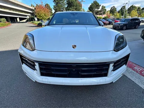 2025 Porsche Cayenne Sport Utility 4D