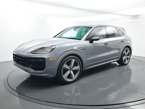 2025 Porsche Cayenne Turbo E-Hybrid