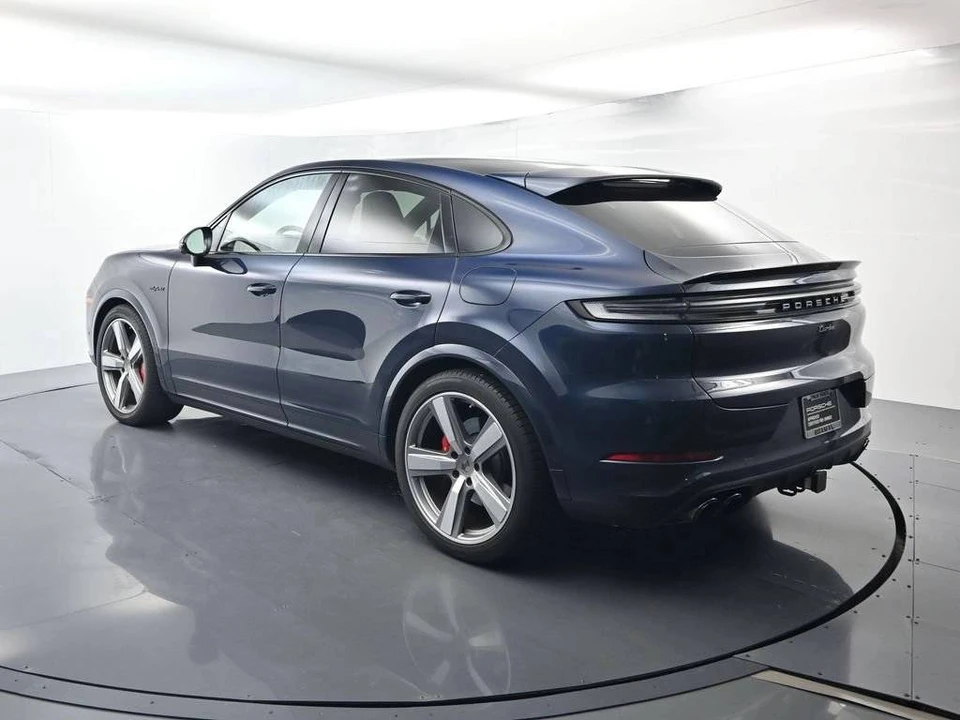 2025 Porsche 9Y0/9Y3 Cayenne Turbo - Image 3 of 4