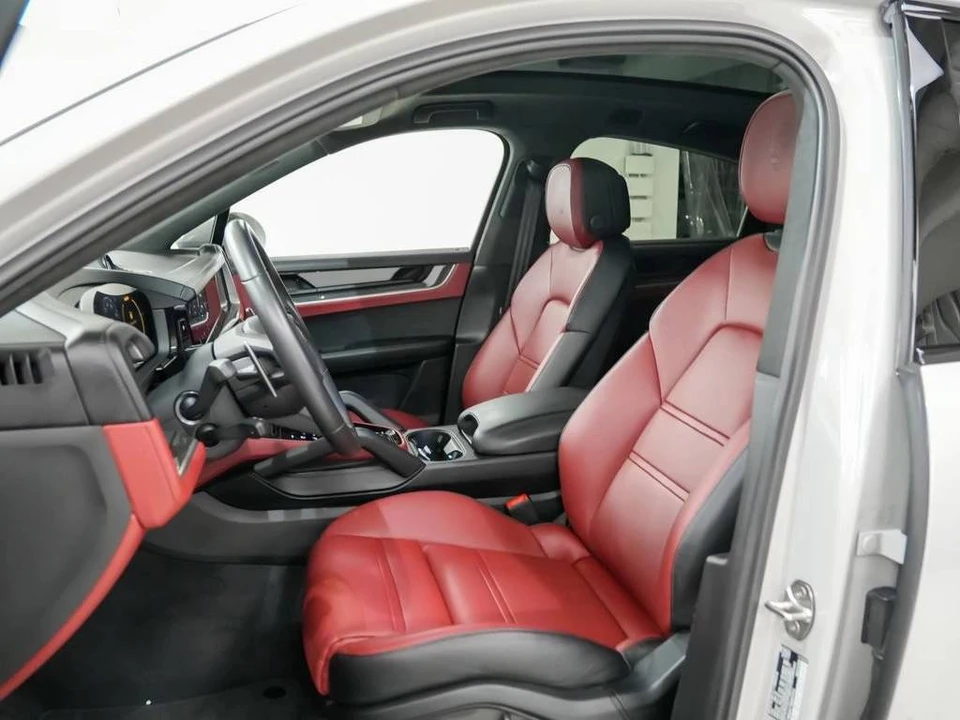 2025 Porsche 9Y0/9Y3 Cayenne Coupe - Image 5 of 5