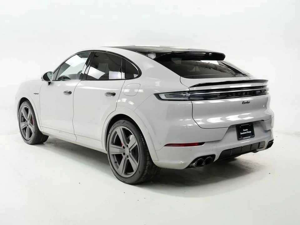 2025 Porsche 9Y0/9Y3 Cayenne Coupe - Image 3 of 5