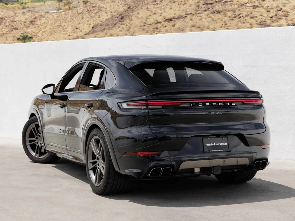 2025 Porsche 9Y0/9Y3 Cayenne Coupe - Image 3 of 4